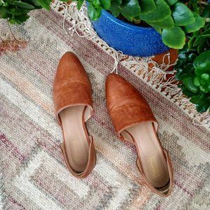Cut-Out Flats in Vegan Leather